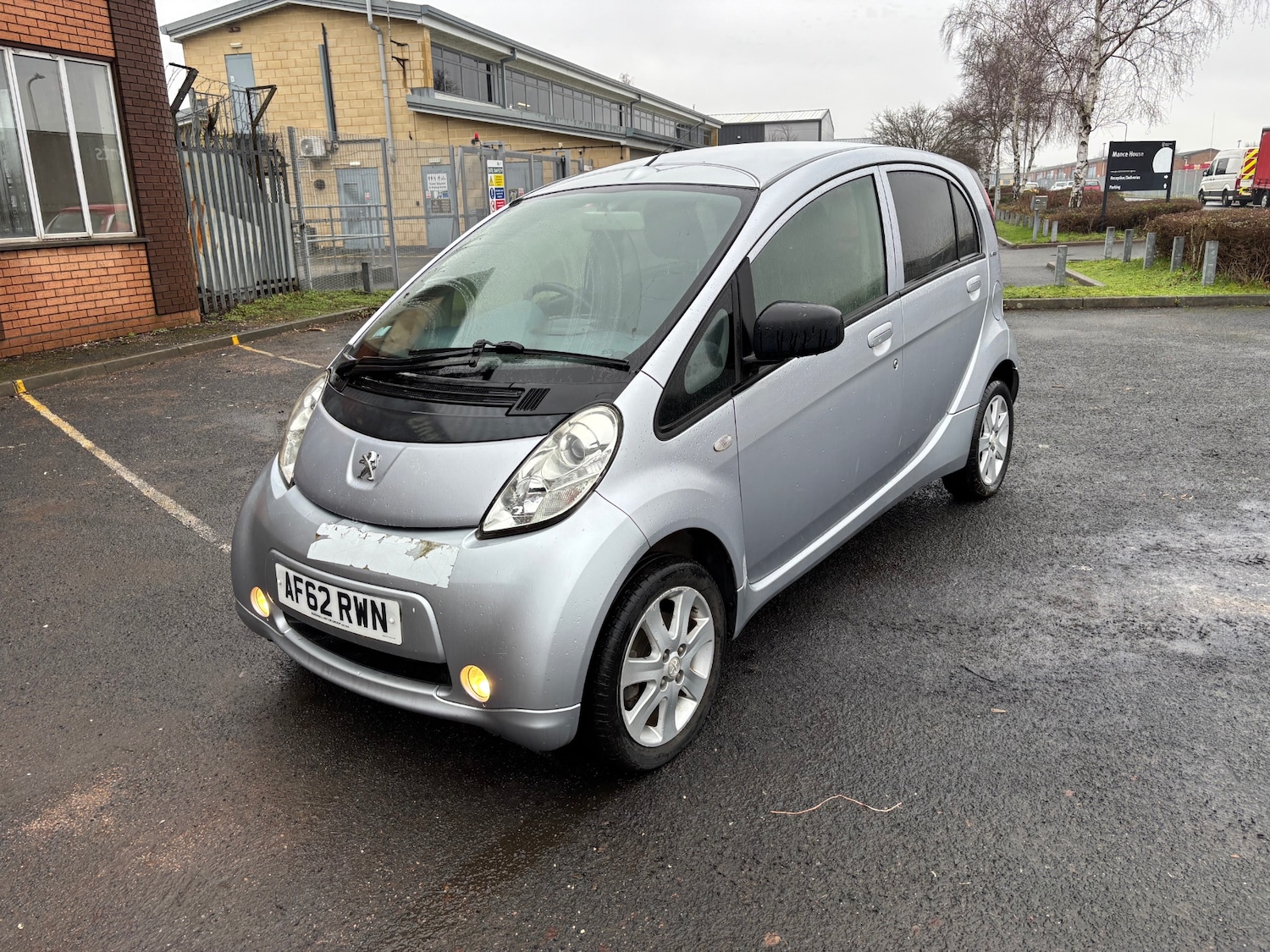 Used Peugeot iOn 2012 for sale - 77461859: Photo 3