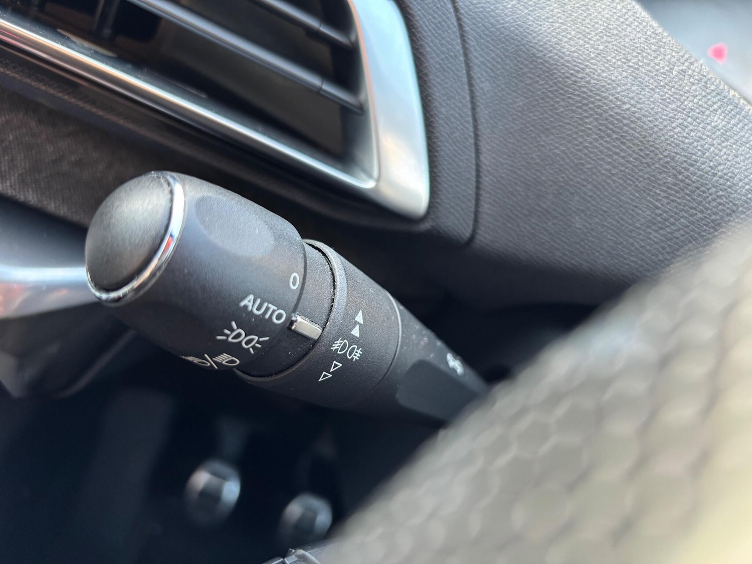 Used Peugeot 3008 2018 for sale - 77156547: Photo 18