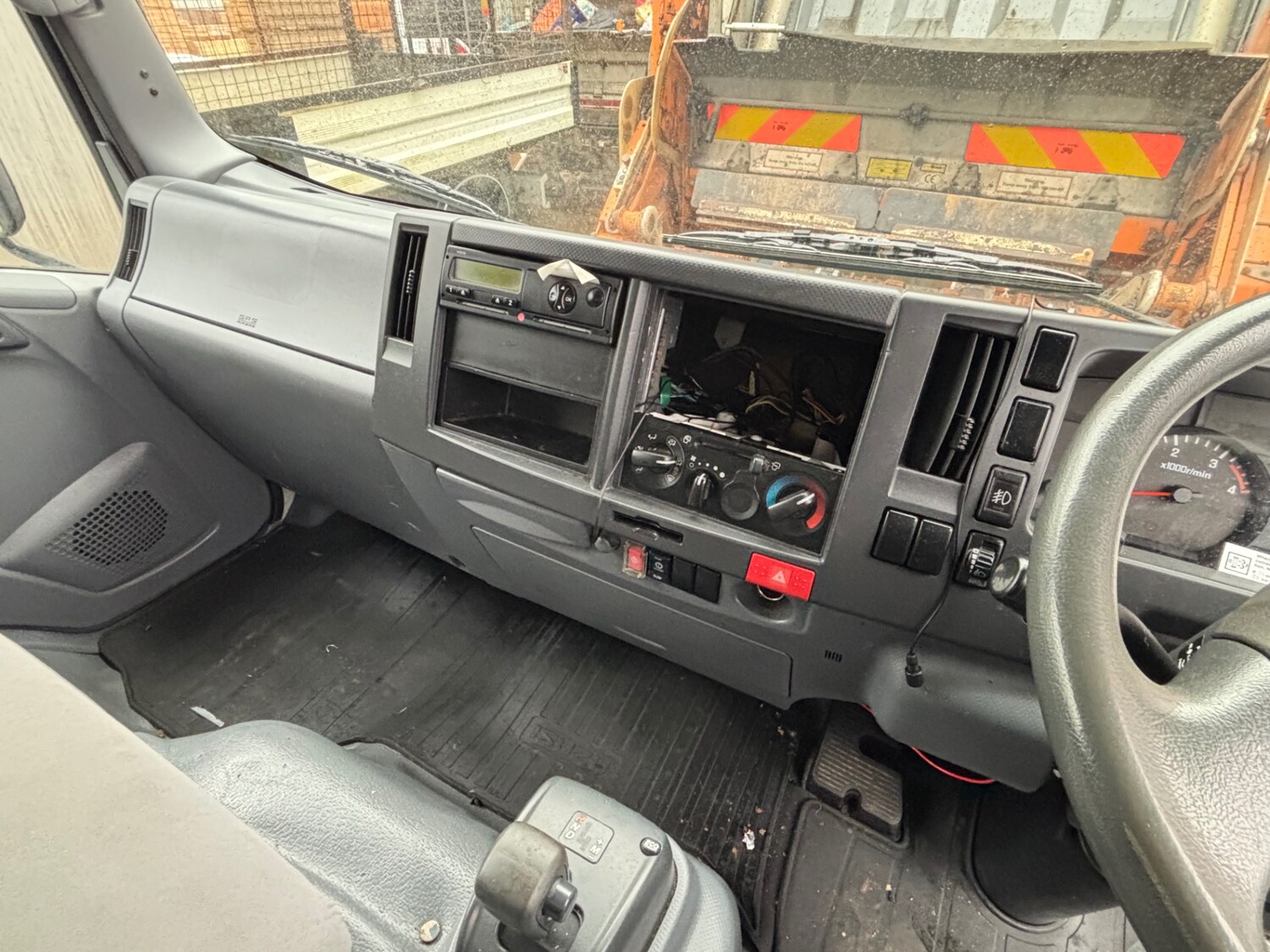 Used Isuzu Forward 2013 for sale - 77847477: Photo 8