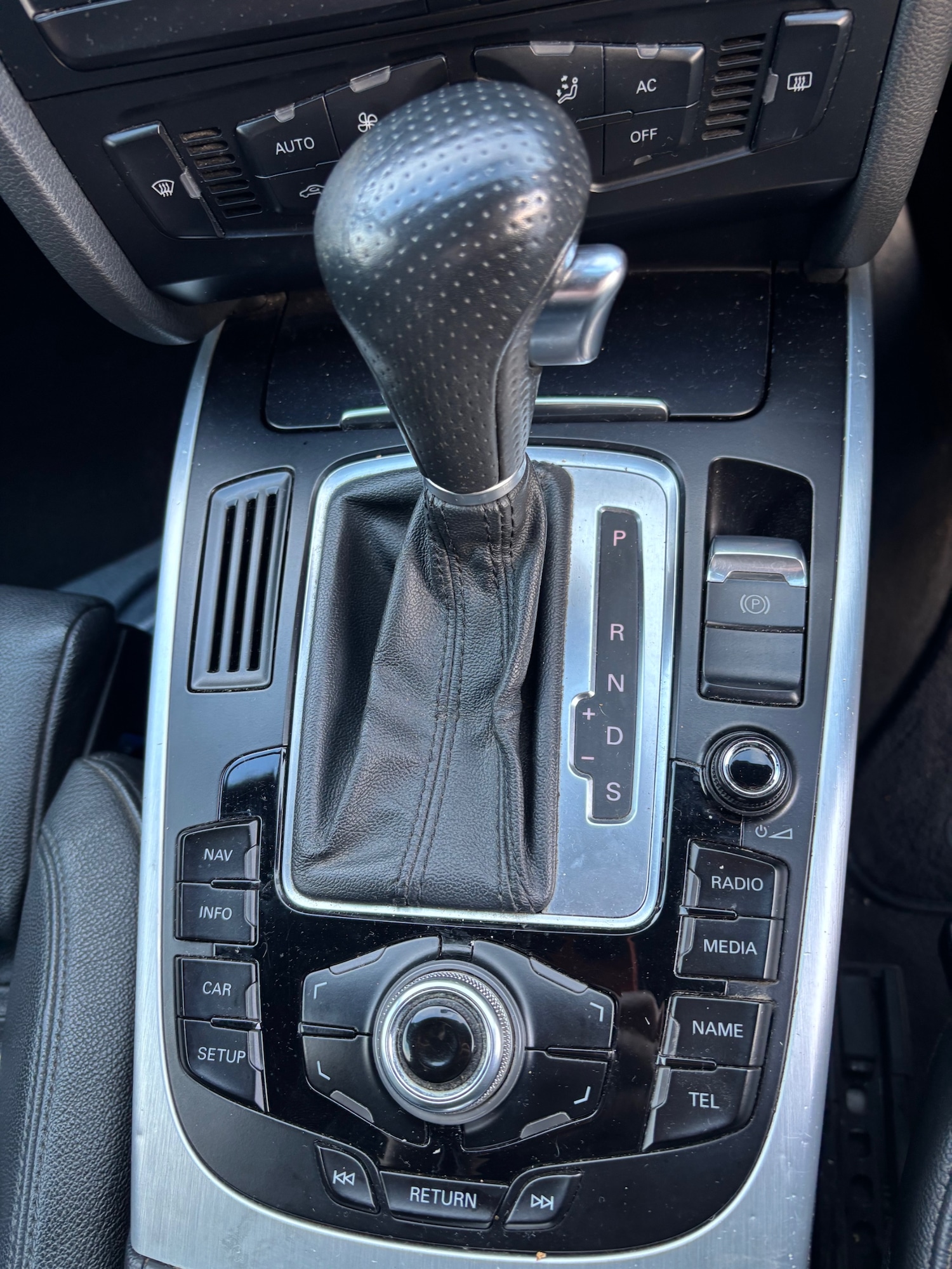 Used Audi A5 2010 for sale - 77261073: Photo 9