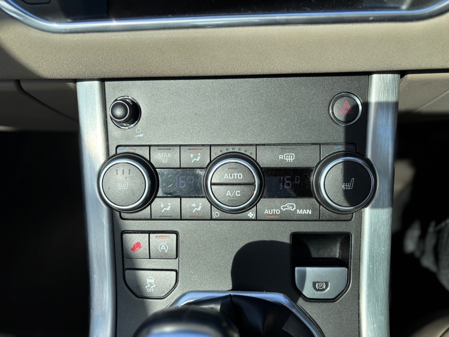 Used Land Rover Range Rover Evoque 2015 for sale - 78151000: Photo 25