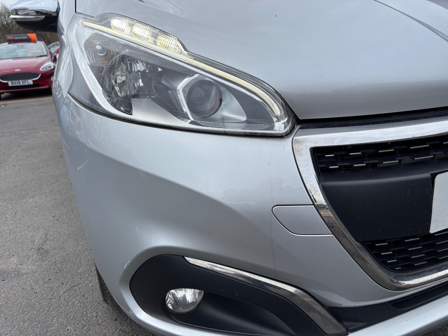 Used Peugeot 208 2016 for sale - 77900982: Photo 14