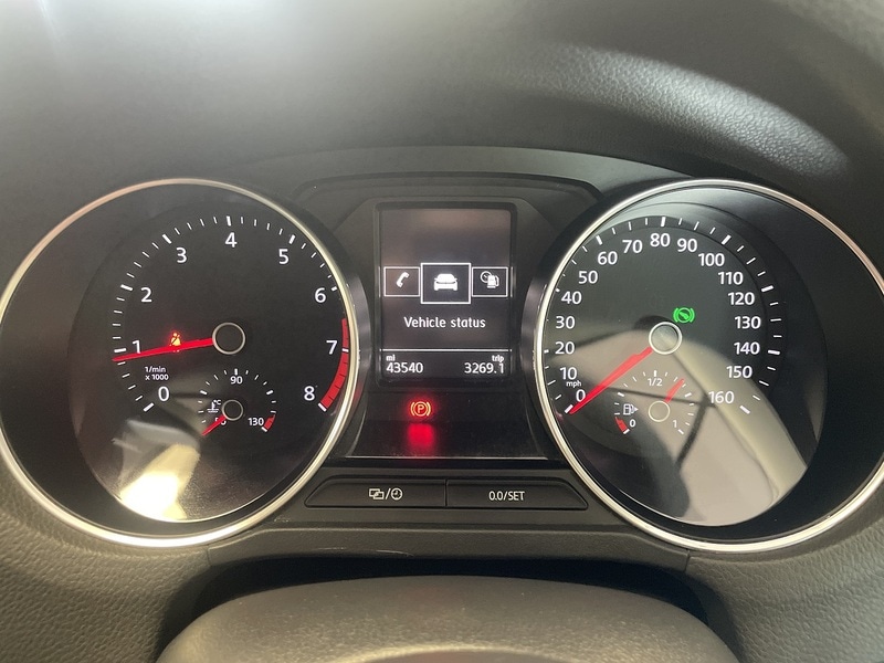 Used Volkswagen Polo 2015 for sale - 75761327: Photo 16
