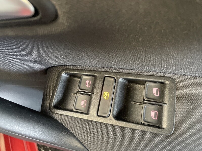 Used Volkswagen Polo 2015 for sale - 75761327: Photo 25