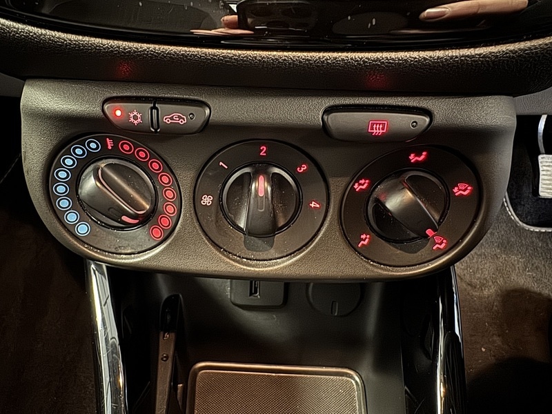 Used Vauxhall Corsa 2016 for sale - 77584112: Photo 18