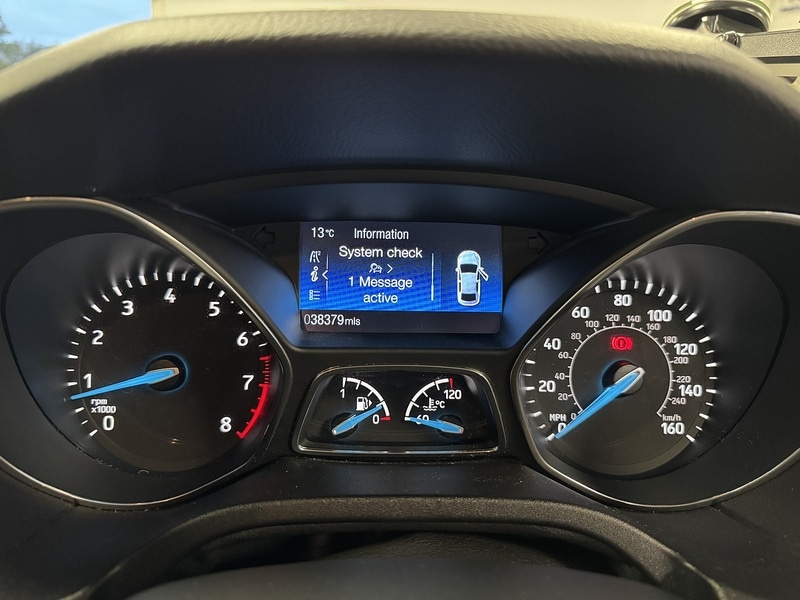 Used Ford Focus 2015 for sale - 76605250: Photo 14