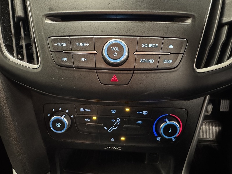 Used Ford Focus 2015 for sale - 76605250: Photo 17