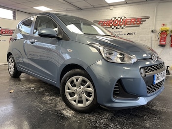 Used Hyundai i10 2017 for sale - 76496975: Photo