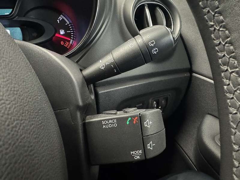 Used Renault Captur 2018 for sale - 77351213: Photo 19