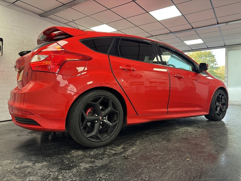 Used Ford Focus 2013 for sale - 76413307: Photo 9