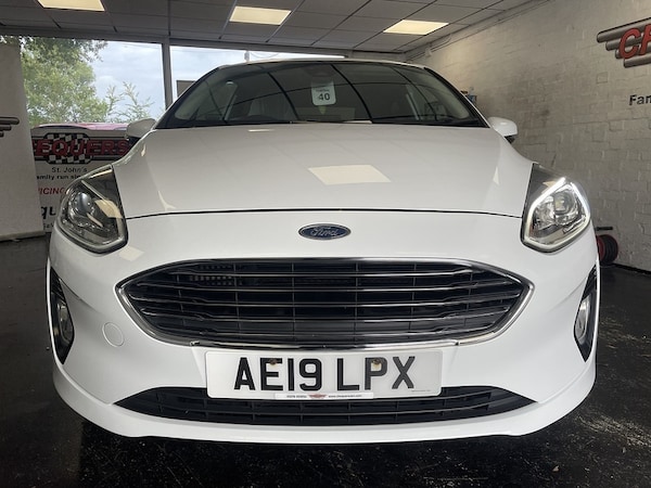 Used Ford Fiesta 2019 for sale - 76126036: Photo 3