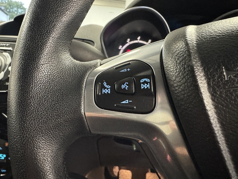 Used Ford Fiesta 2015 for sale - 76330439: Photo 19