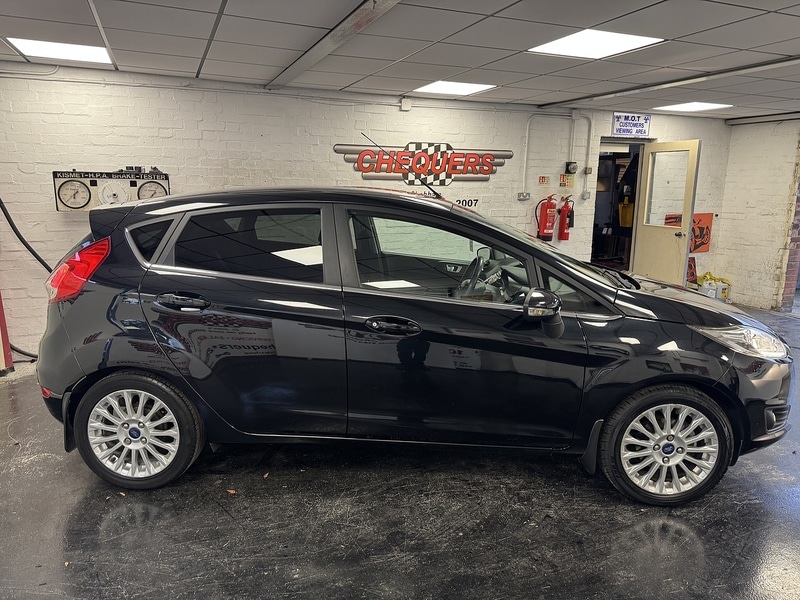 Used Ford Fiesta 2015 for sale - 76330439: Photo 7