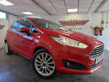 Used Ford Fiesta 2015 for sale - 79359412: Photo