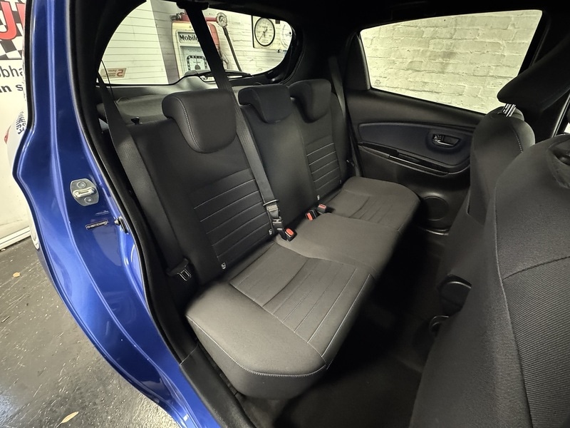 Used Toyota Yaris 2017 for sale - 76320279: Photo 11