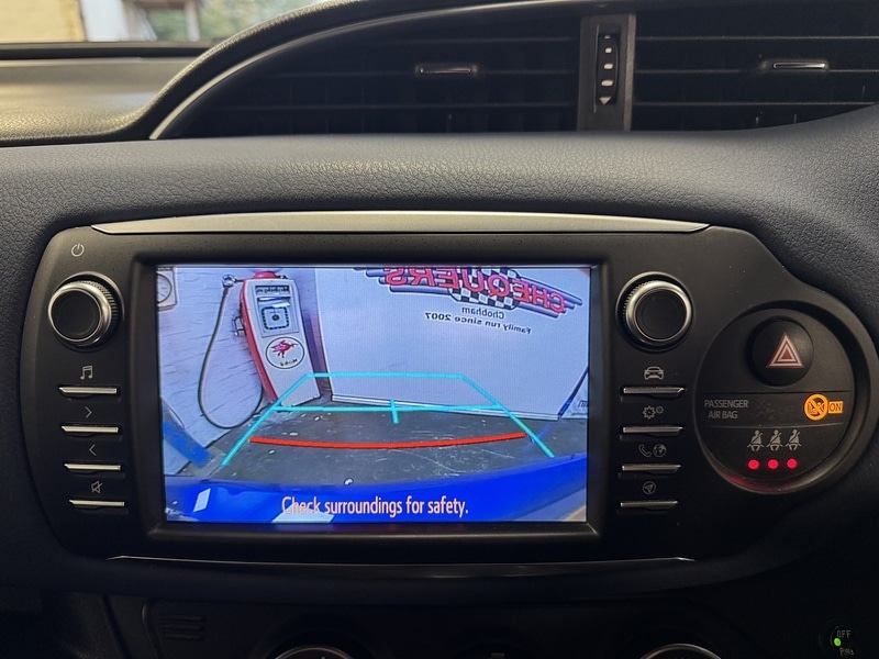 Used Toyota Yaris 2017 for sale - 76320279: Photo 14