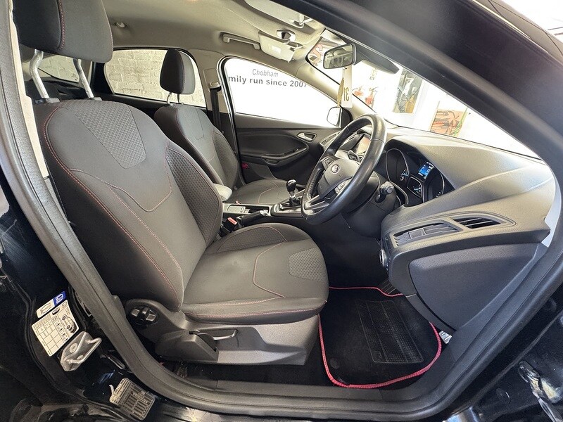 Used Ford Focus 2015 for sale - 77953560: Photo 12