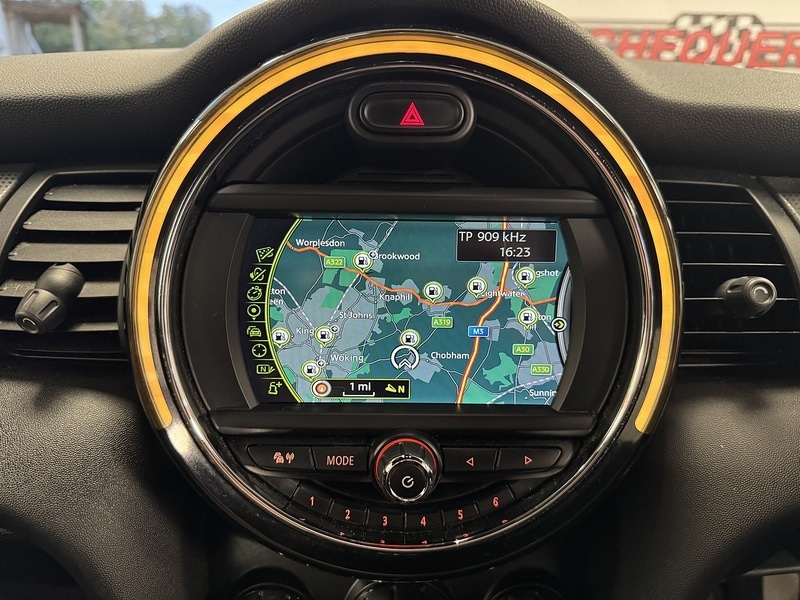 Used MINI Convertible 2018 for sale - 76396541: Photo 15