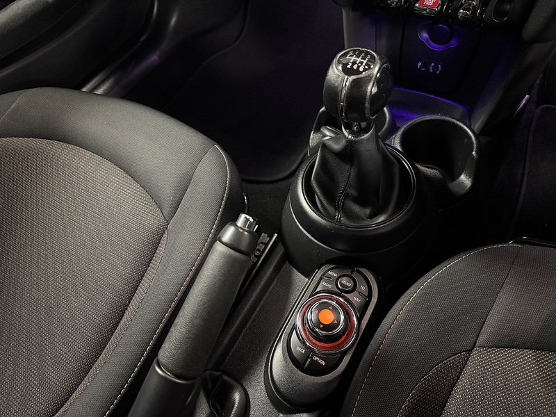 Used MINI Convertible 2018 for sale - 76396541: Photo 18