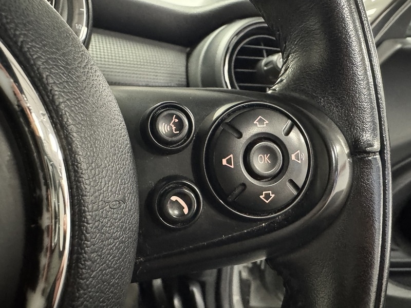 Used MINI Convertible 2018 for sale - 76396541: Photo 20