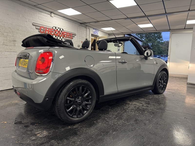 Used MINI Convertible 2018 for sale - 76396541: Photo 9