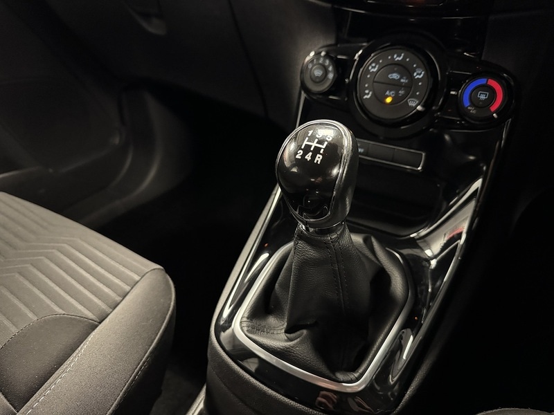 Used Ford Fiesta 2016 for sale - 76986520: Photo 16