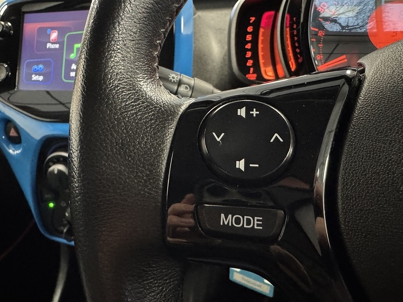 Used Toyota AYGO 2015 for sale - 77024014: Photo 19