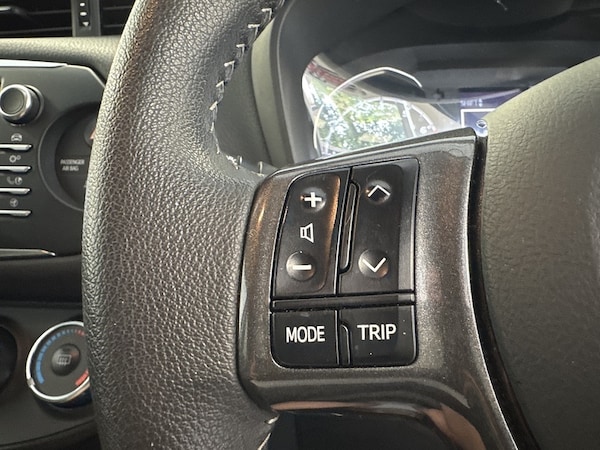 Used Toyota Yaris 2020 for sale - 75643092: Photo 19