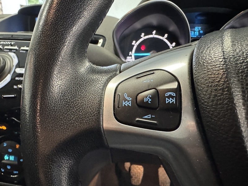 Used Ford Fiesta 2013 for sale - 76910683: Photo 20