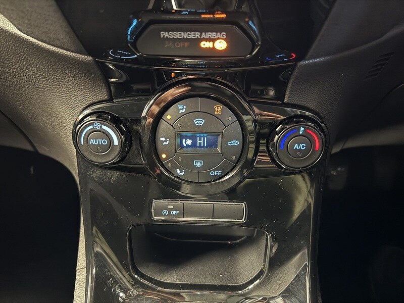 Used Ford Fiesta 2015 for sale - 77432585: Photo 17