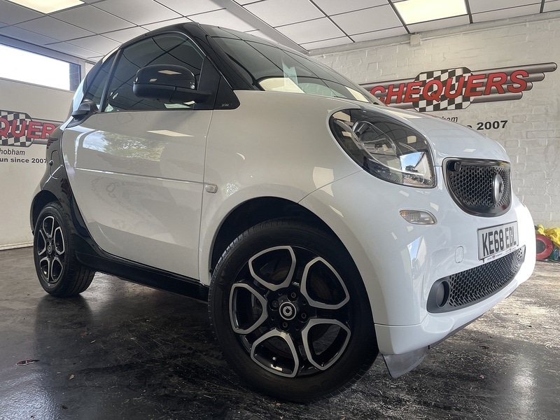 Used smart fortwo 2019 for sale - 76206695: Photo 1
