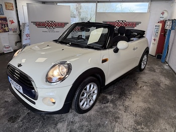 Used MINI Convertible 2017 for sale - 77906021: Photo
