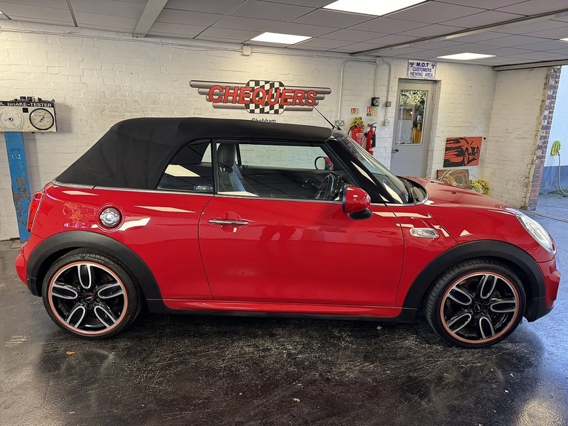 Used MINI Convertible 2017 for sale - 76357066: Photo 9