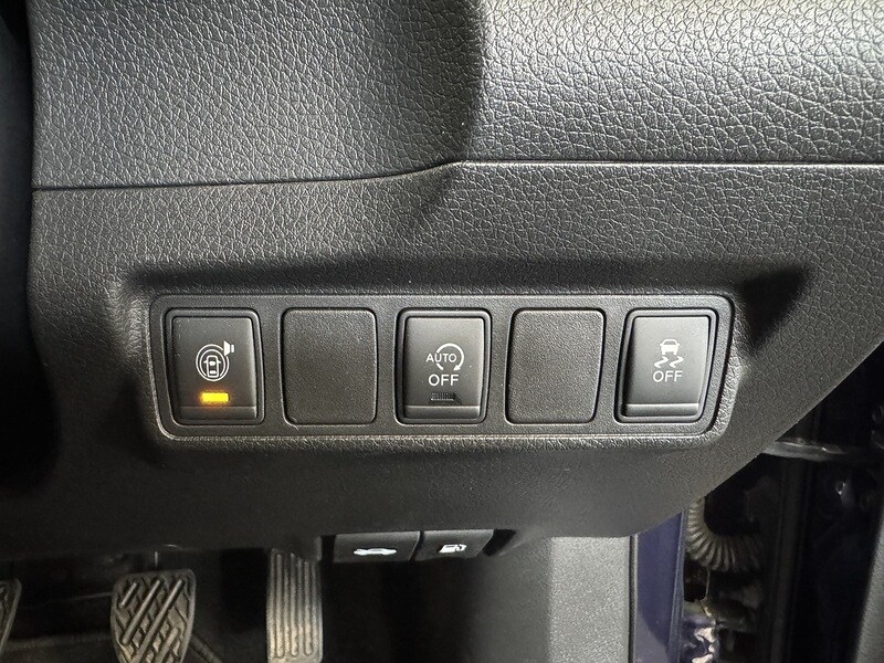 Used Nissan Pulsar 2014 for sale - 76383120: Photo 22