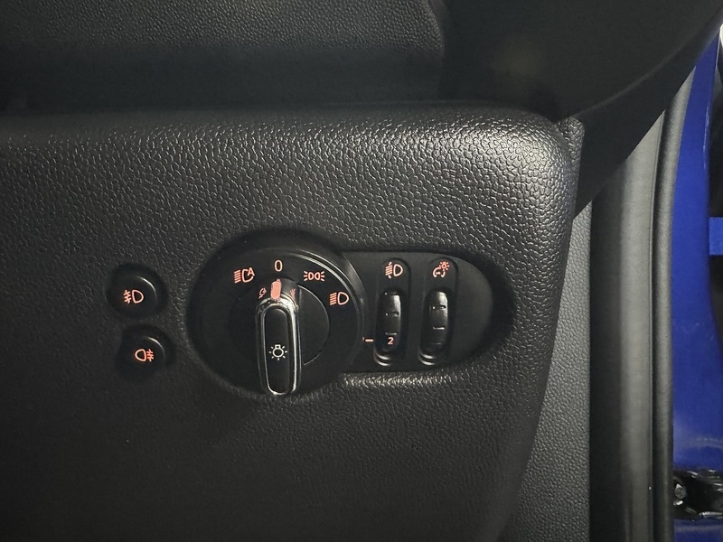 Used MINI Hatch 2019 for sale - 75877845: Photo 10