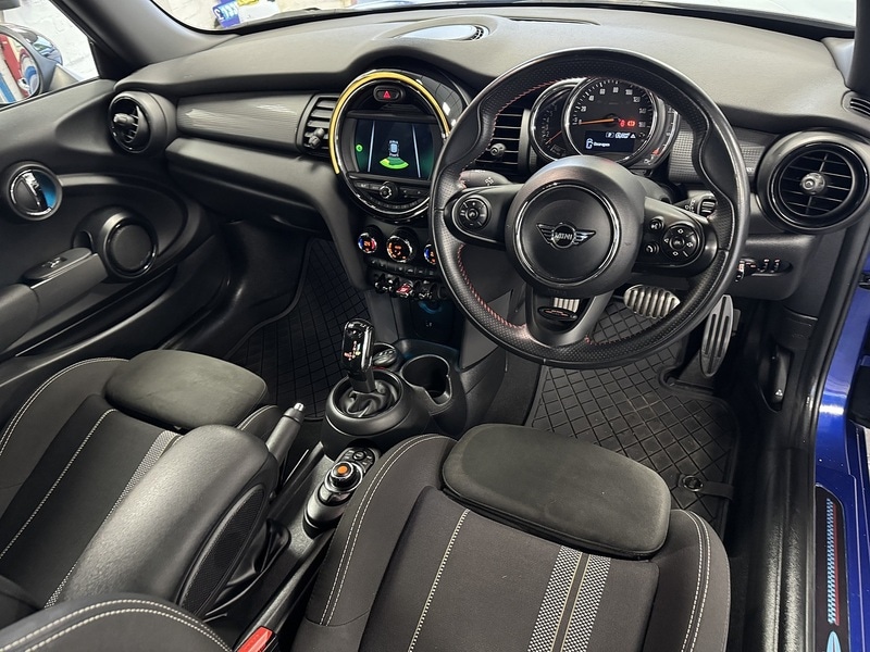 Used MINI Hatch 2019 for sale - 75877845: Photo 11