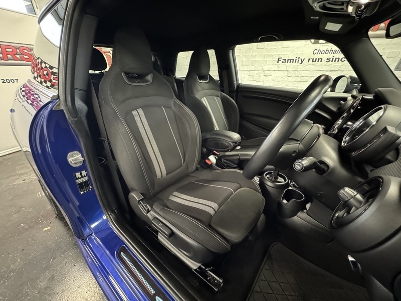 Used MINI Hatch 2019 for sale - 75877845: Photo 14
