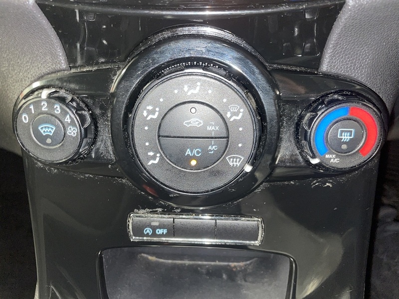 Used Ford Fiesta 2016 for sale - 76884422: Photo 17