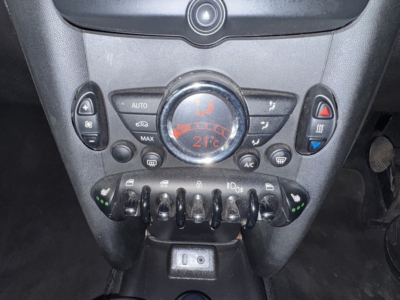 Used MINI Convertible 2014 for sale - 76778047: Photo 16