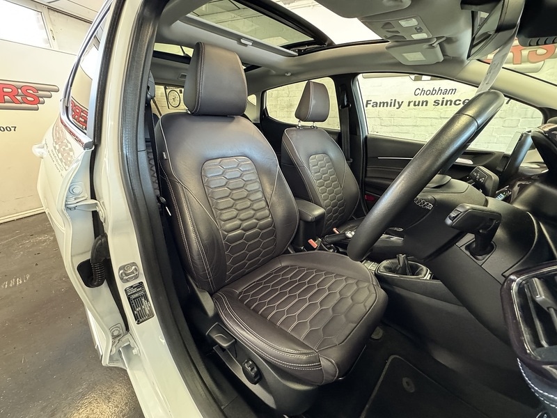 Used Ford Fiesta 2018 for sale - 76069239: Photo 12