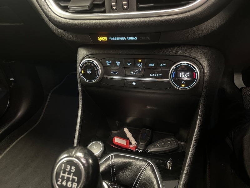 Used Ford Fiesta 2017 for sale - 76396544: Photo 23