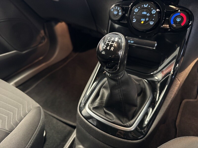 Used Ford Fiesta 2017 for sale - 77572400: Photo 18