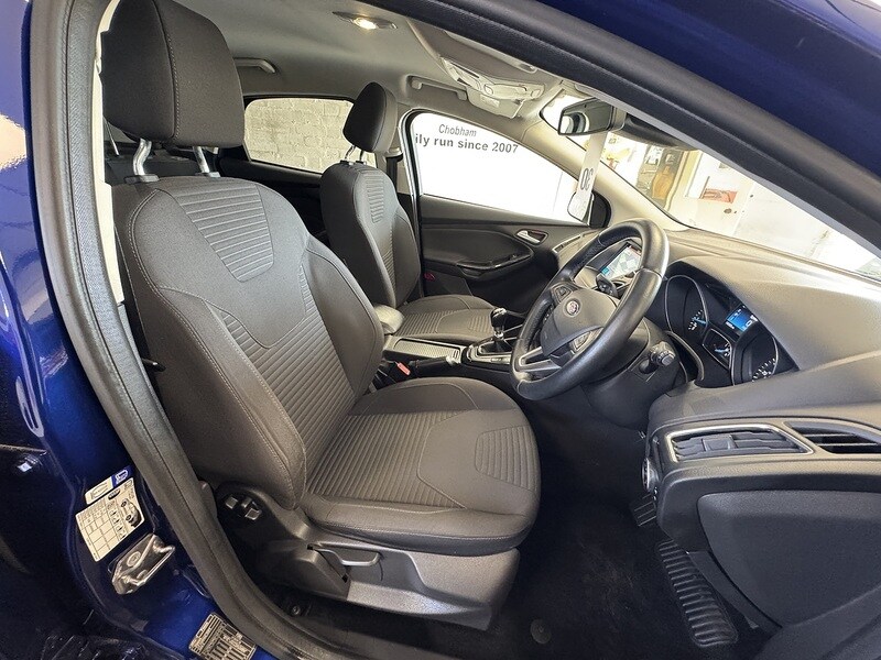 Used Ford Focus 2017 for sale - 77953556: Photo 12