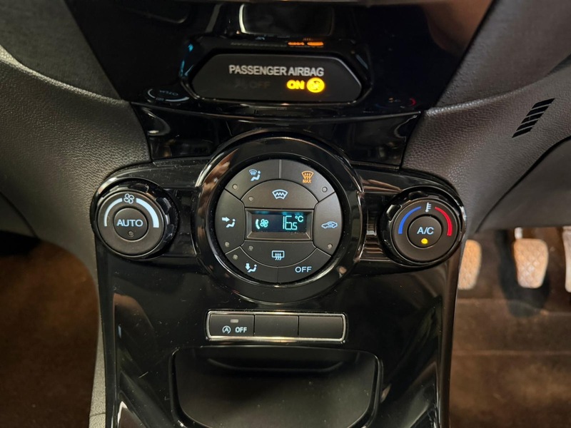 Used Ford Fiesta 2015 for sale - 78177523: Photo 15