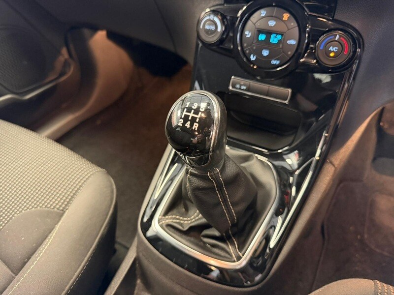 Used Ford Fiesta 2015 for sale - 78177523: Photo 16