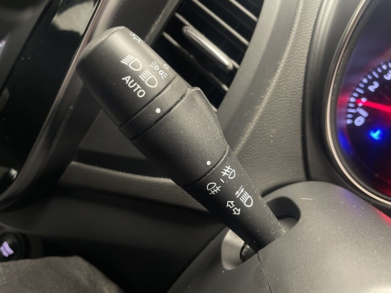 Used Renault Captur 2017 for sale - 76206689: Photo 25