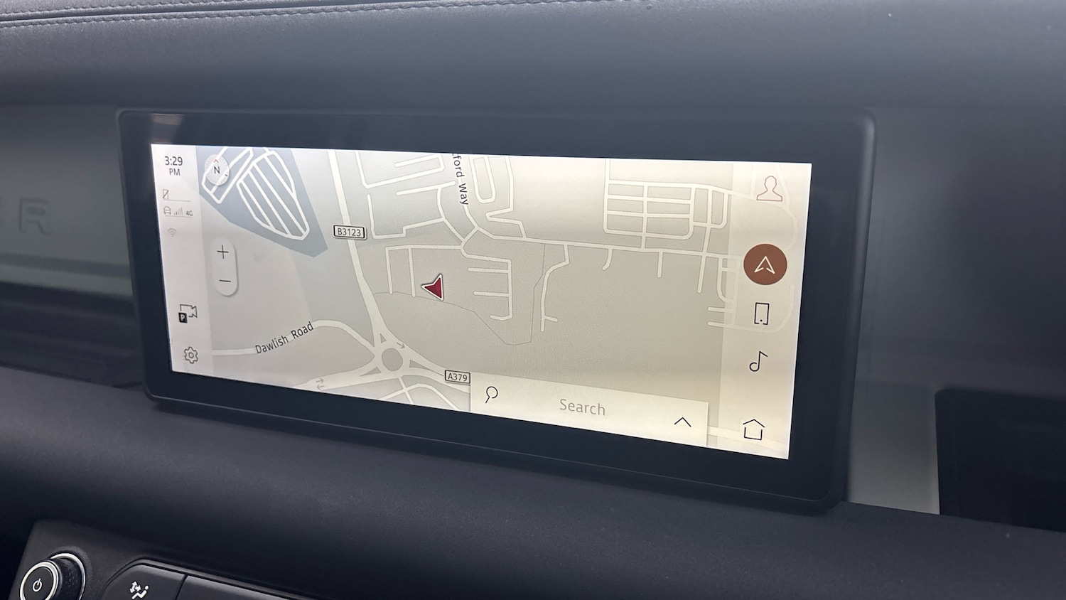 Used Land Rover Defender 2022 for sale - 76693208: Photo 11