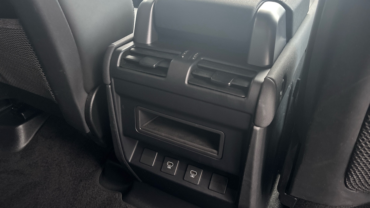 Used Land Rover Defender 2022 for sale - 76693208: Photo 18