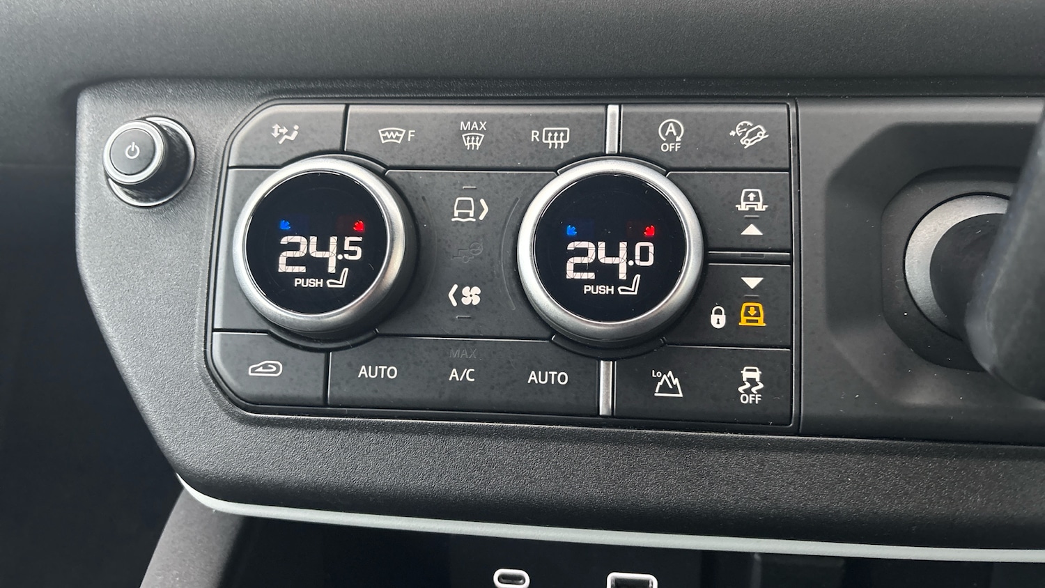 Used Land Rover Defender 2022 for sale - 76693208: Photo 47