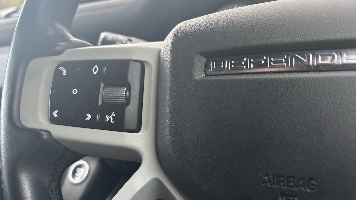 Used Land Rover Defender 2022 for sale - 76693208: Photo 60